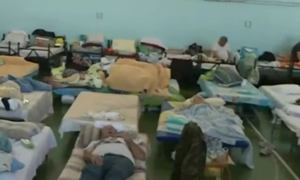 Κακοκαιρία: Σε δημοτικό σχολείο της Καρδίτσας οικογένειες που διασώθηκαν